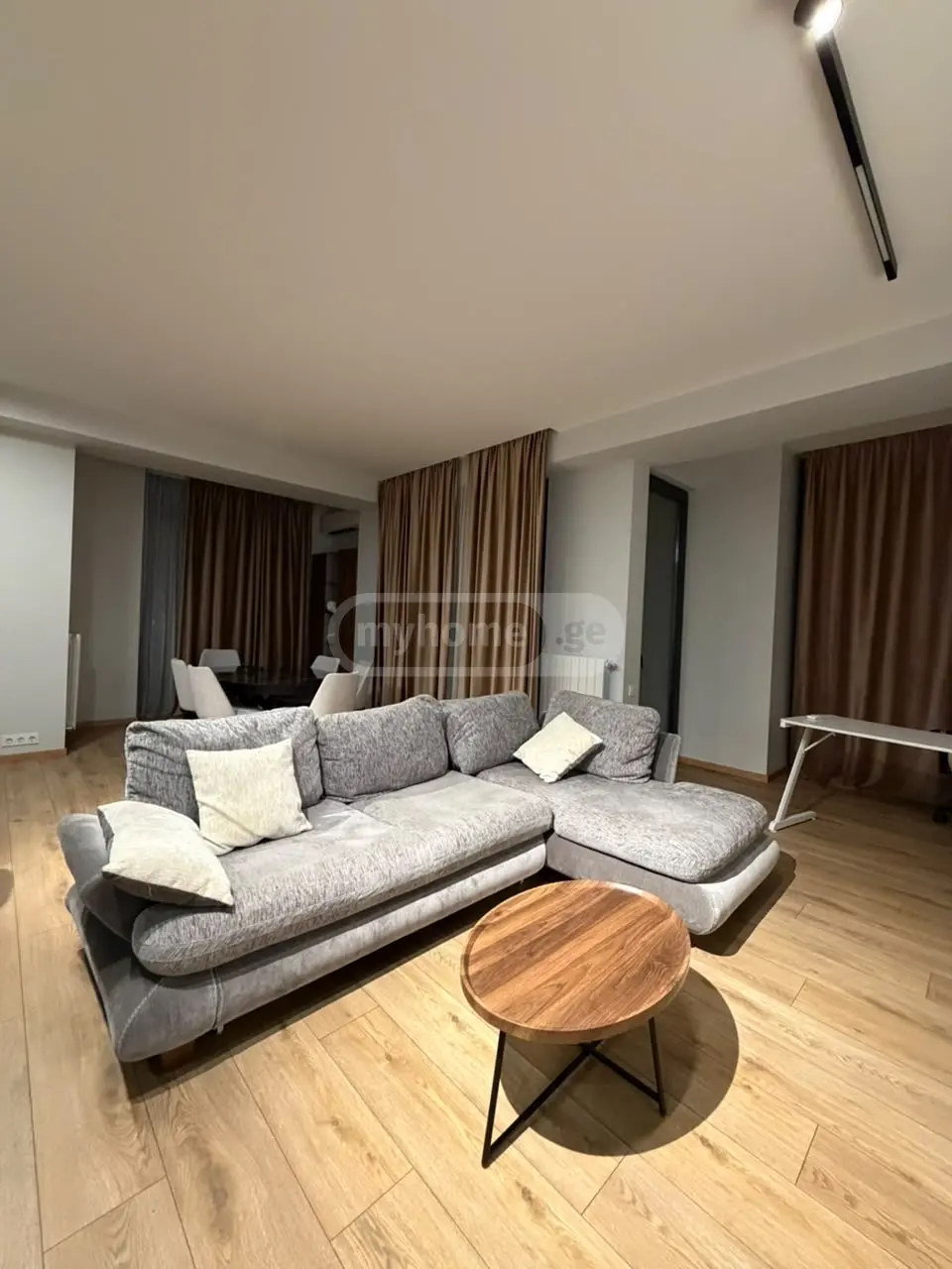 For Rent 3 Room Apartment, 2 of 9