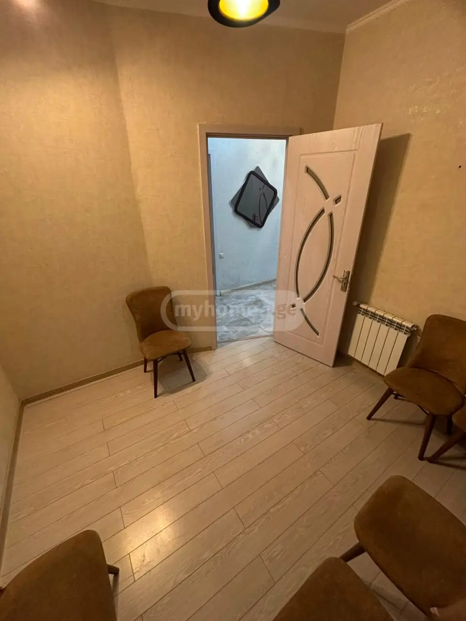 For Rent 4 Room Apartment, 10 of 12