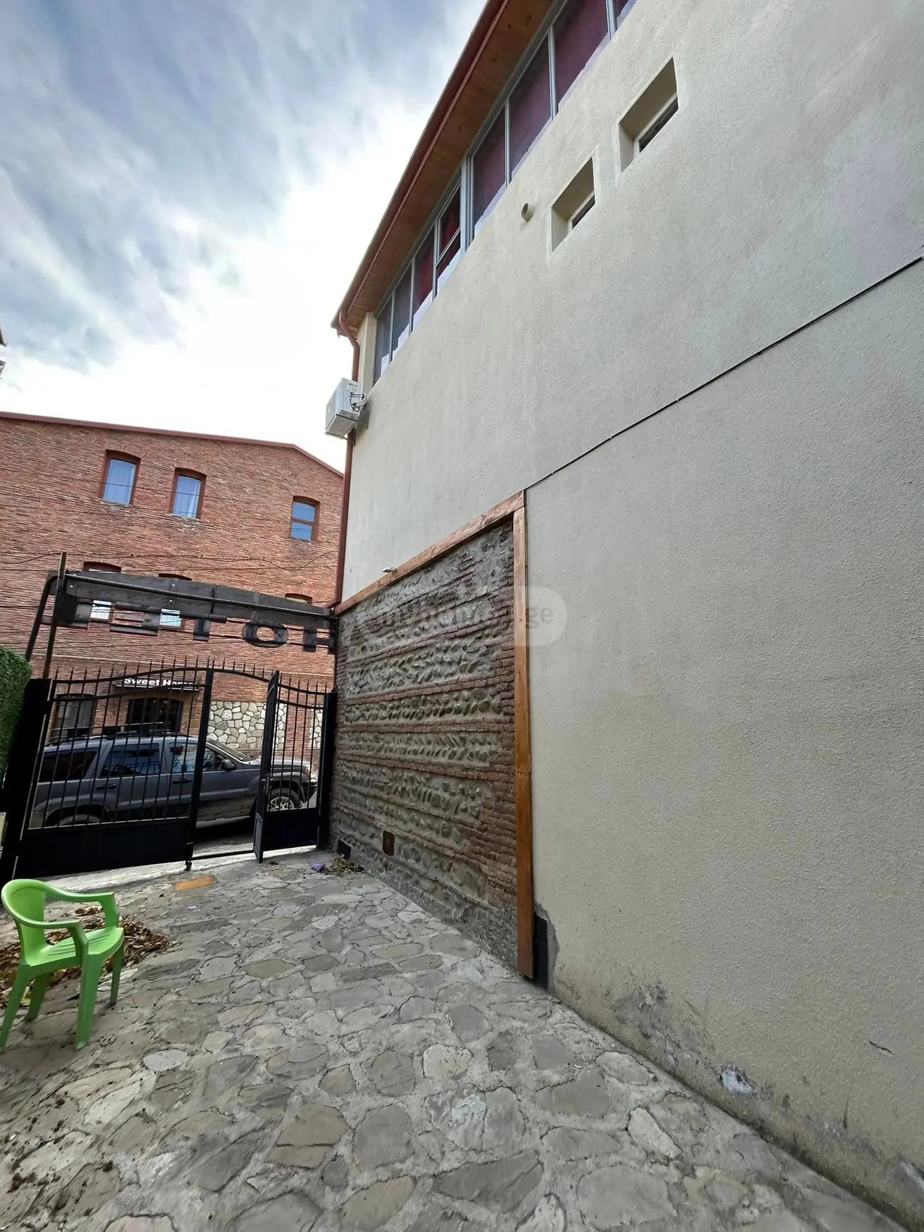 For Rent 10+ Room Sastumro Telavshi view 11