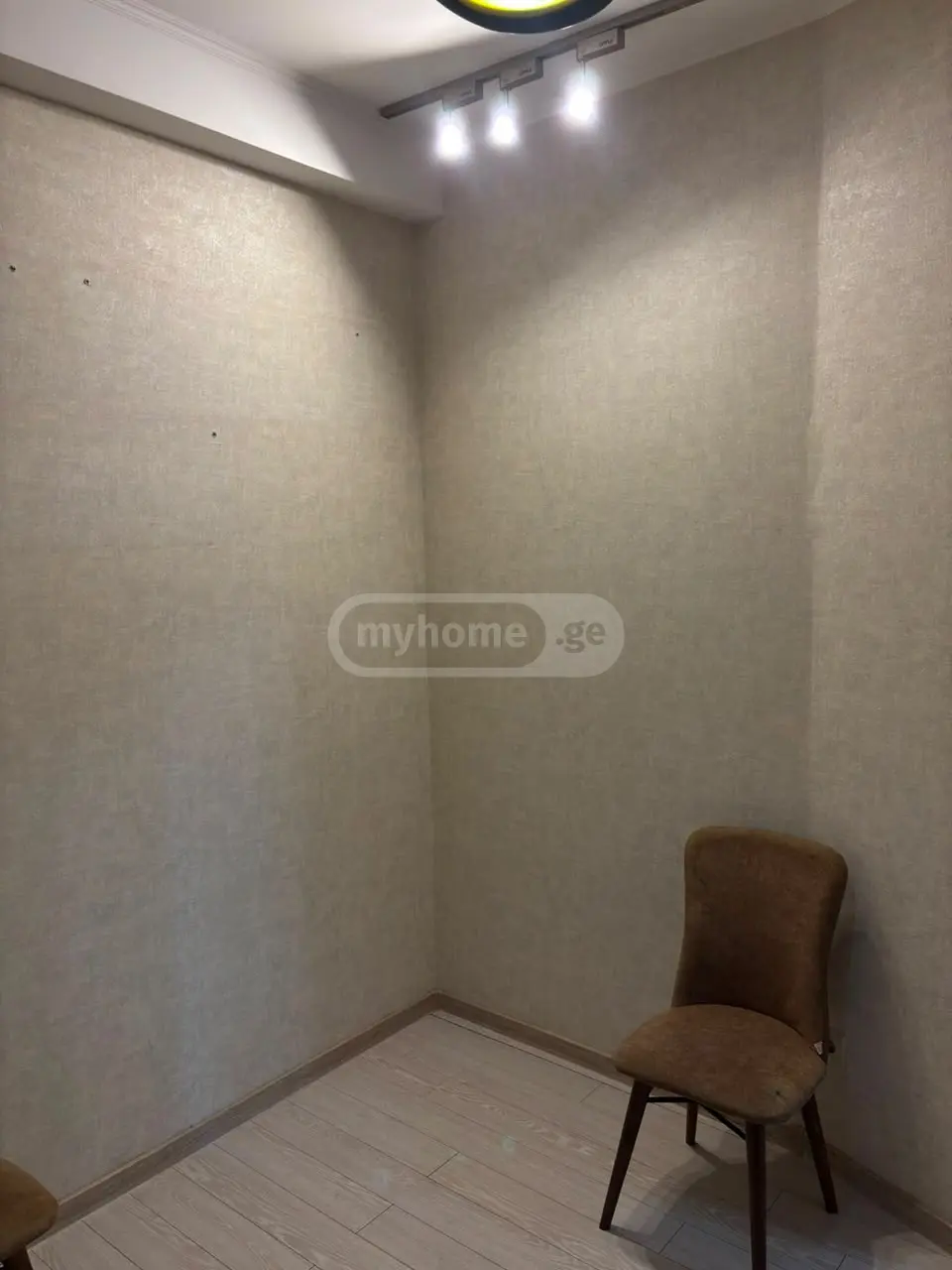 For Rent 4 Room Apartment, 11 of 12