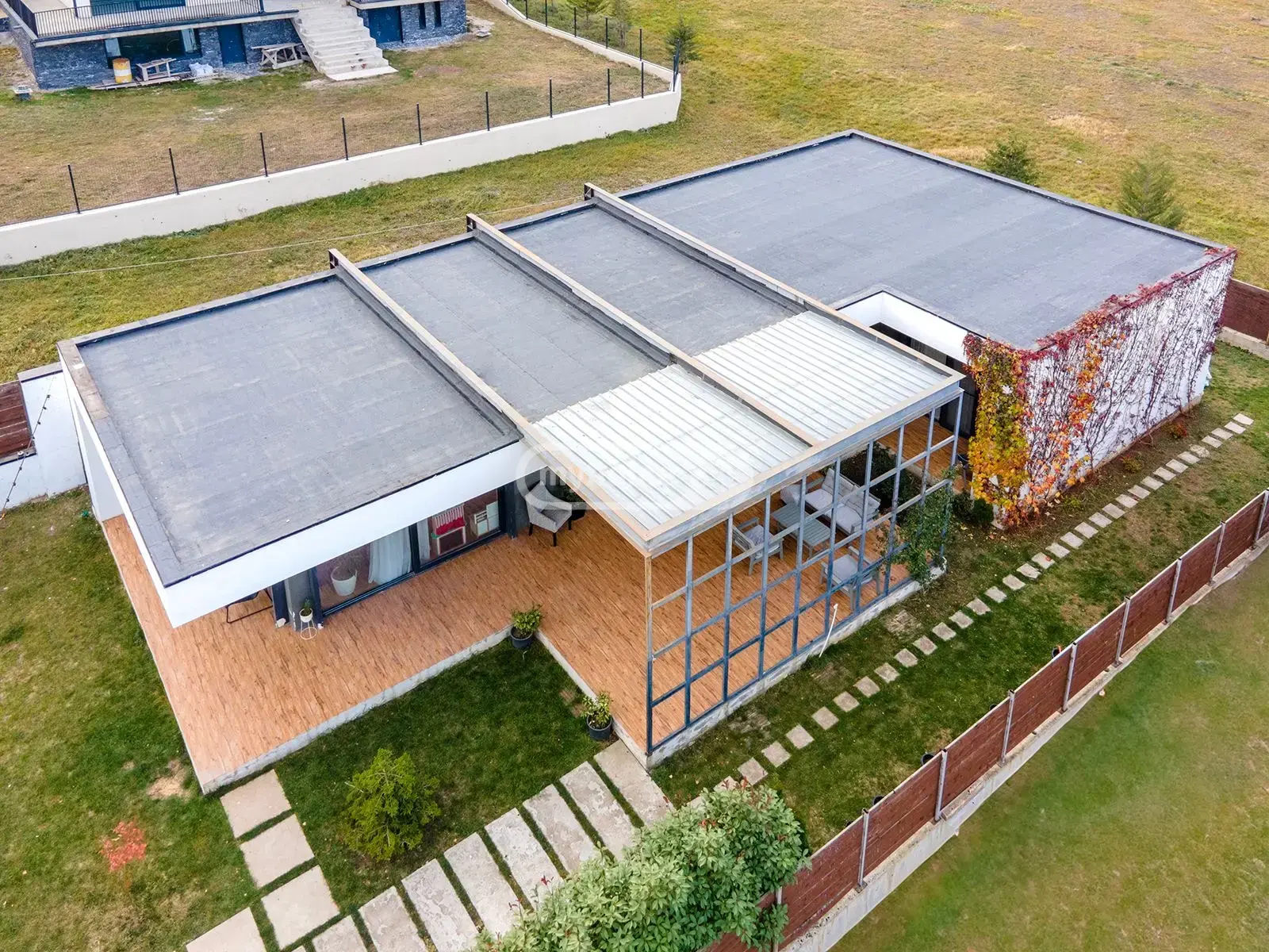 For Rent 5 Room Country House Tsavkisshi, 1 of 7