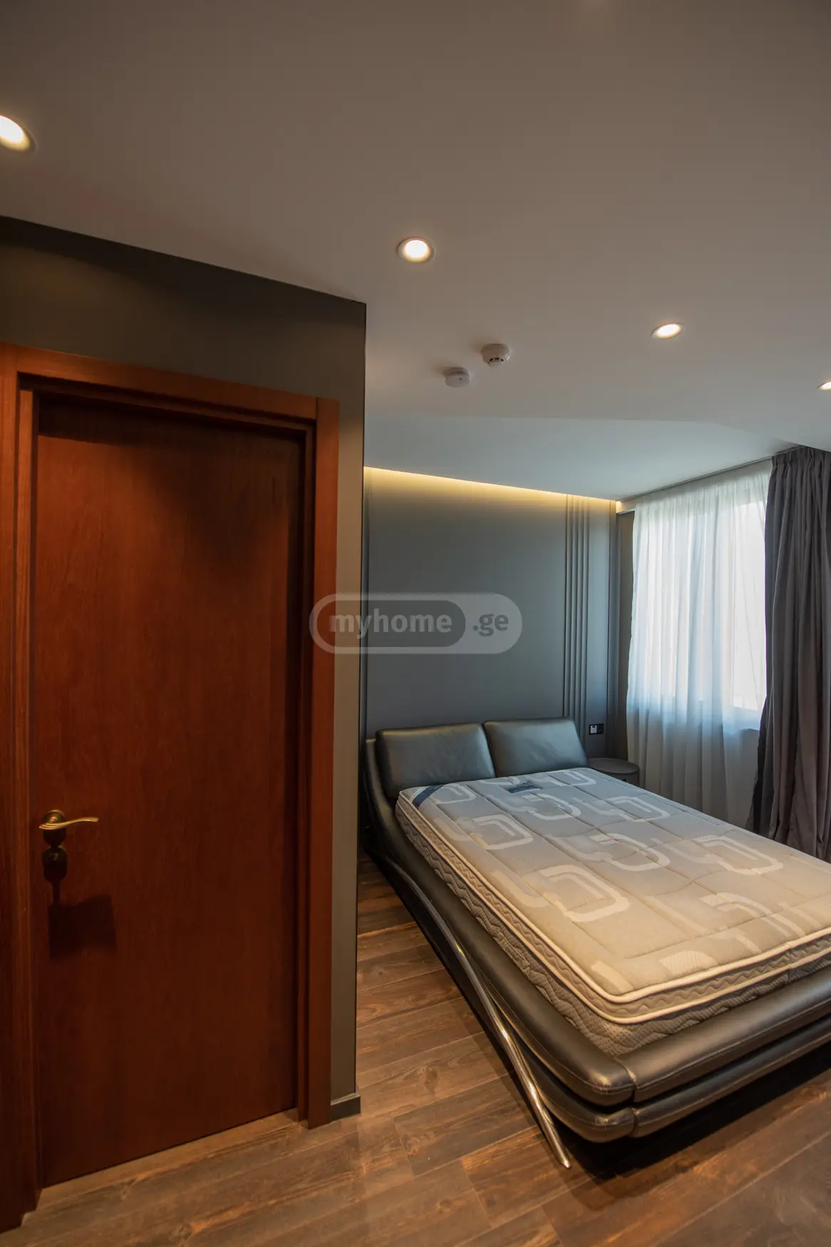 For Sale 10+ Room Sastumro In Saburtalo, 10 of 12