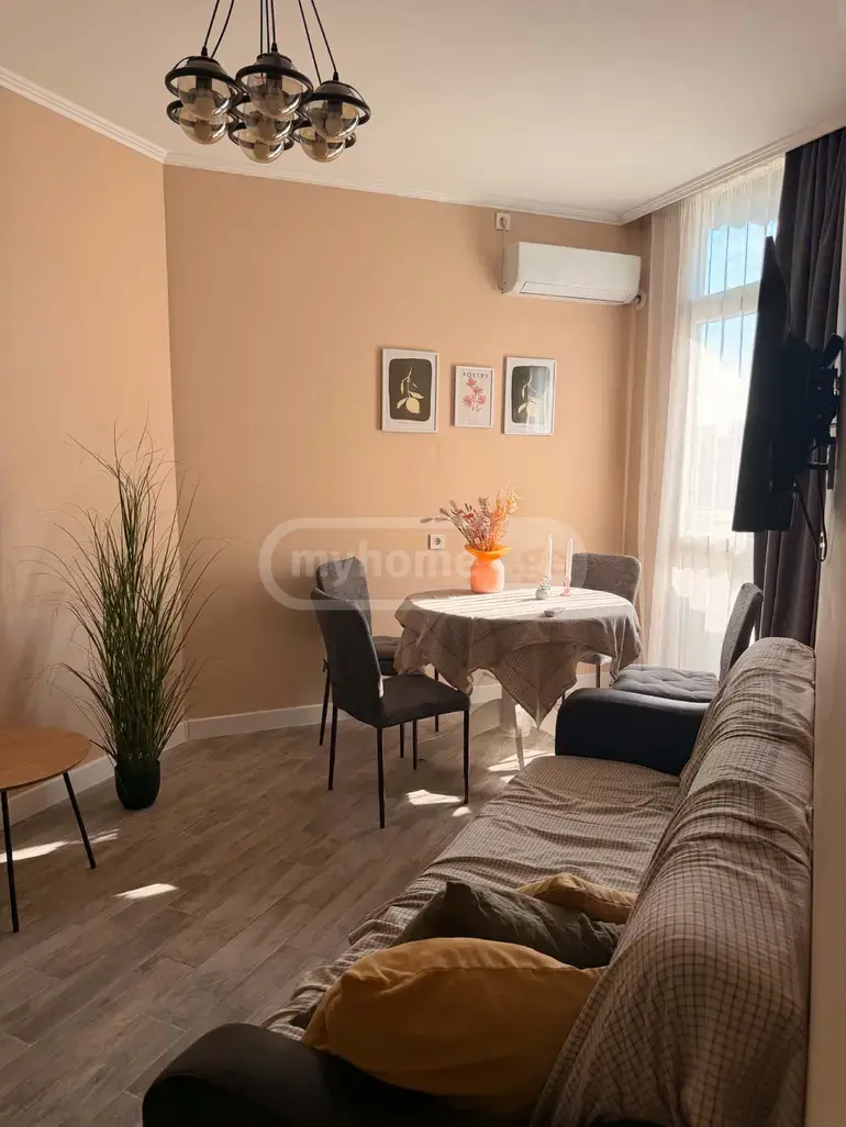 For Sale 2 Room Apartment view 1