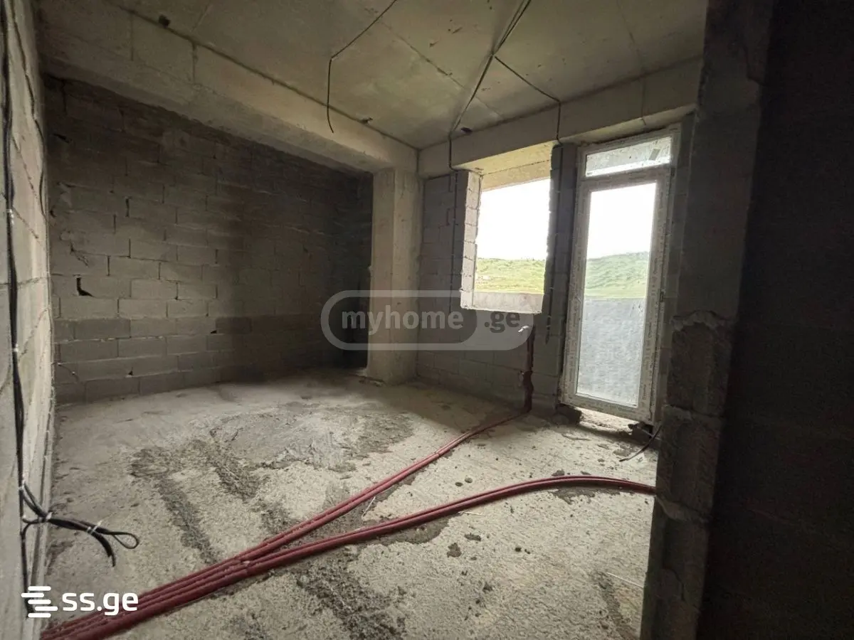 For Sale 3 Room Apartment Tabakhmelashi view 5