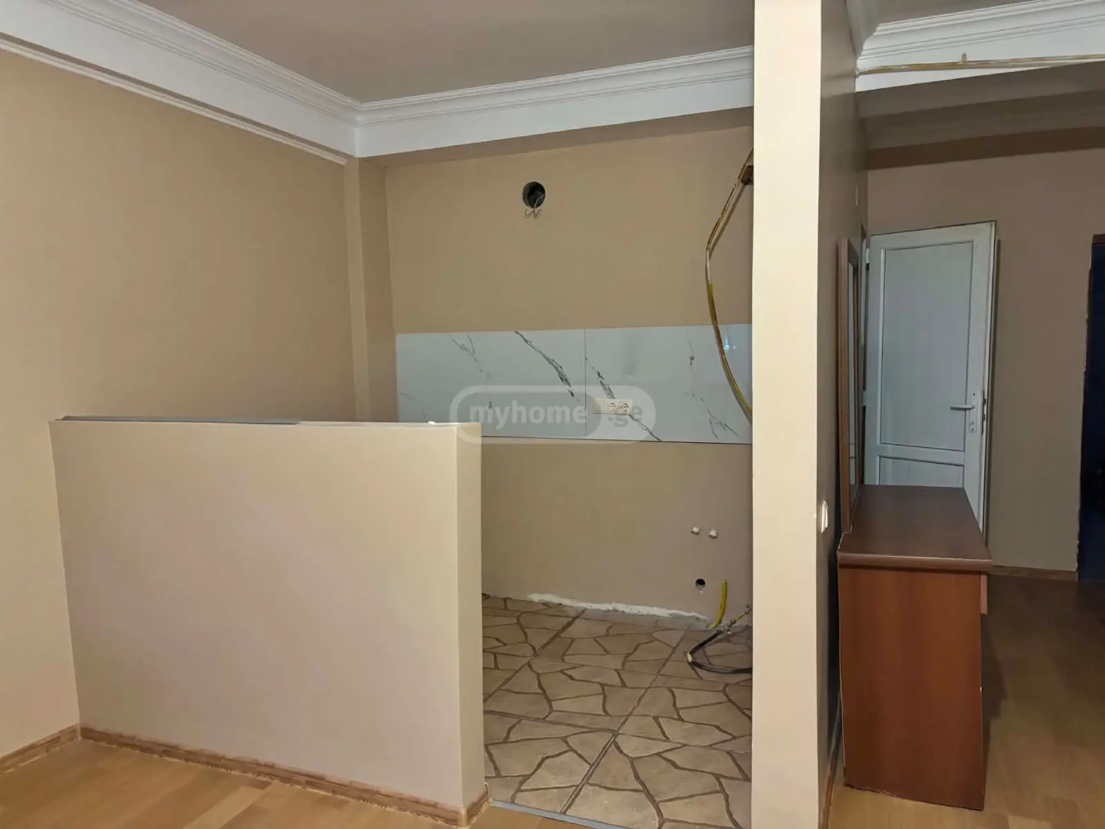 For Sale 3 Room Apartment view 6