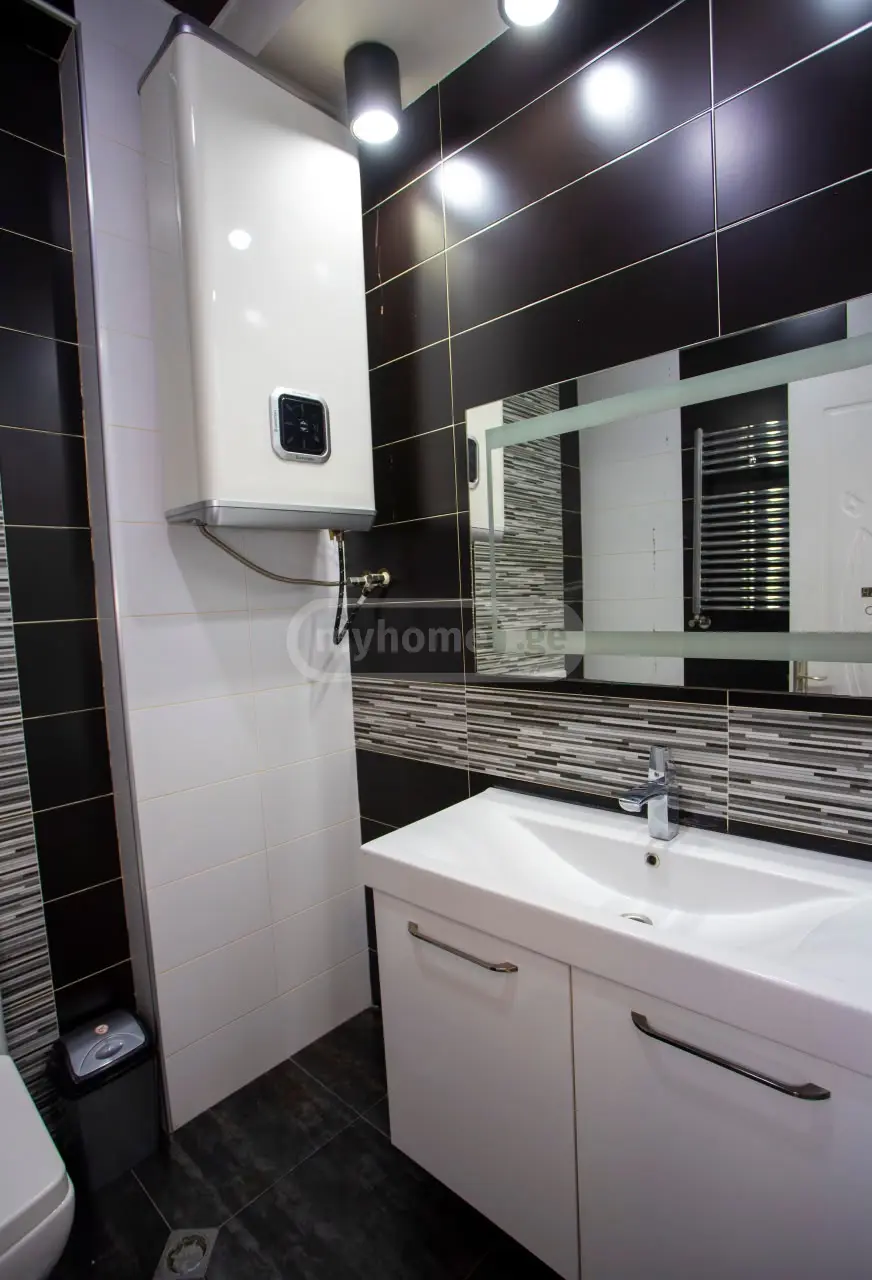 For Rent 4 Room Apartment, 6 of 12