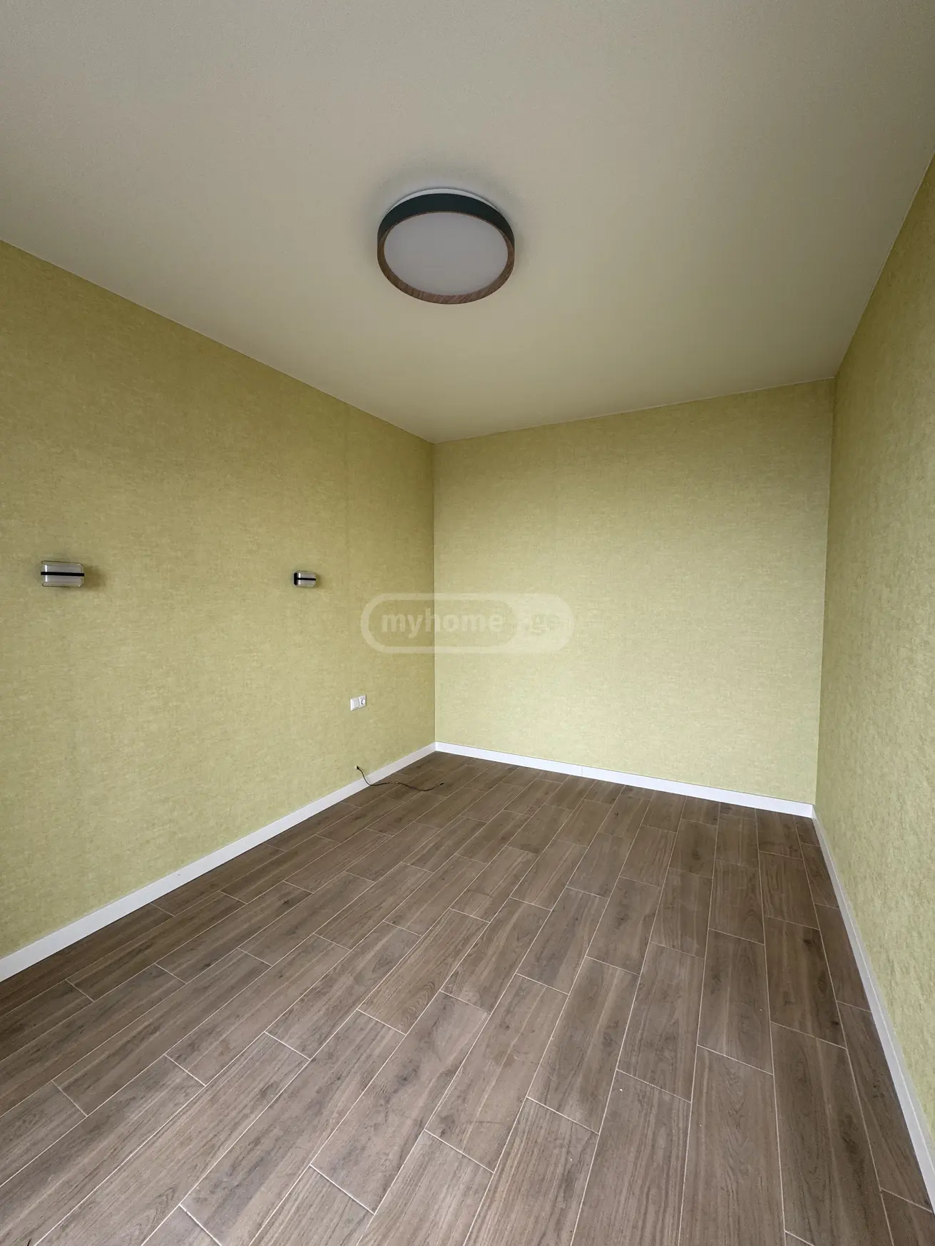 For Sale 2 Room Apartment view 4