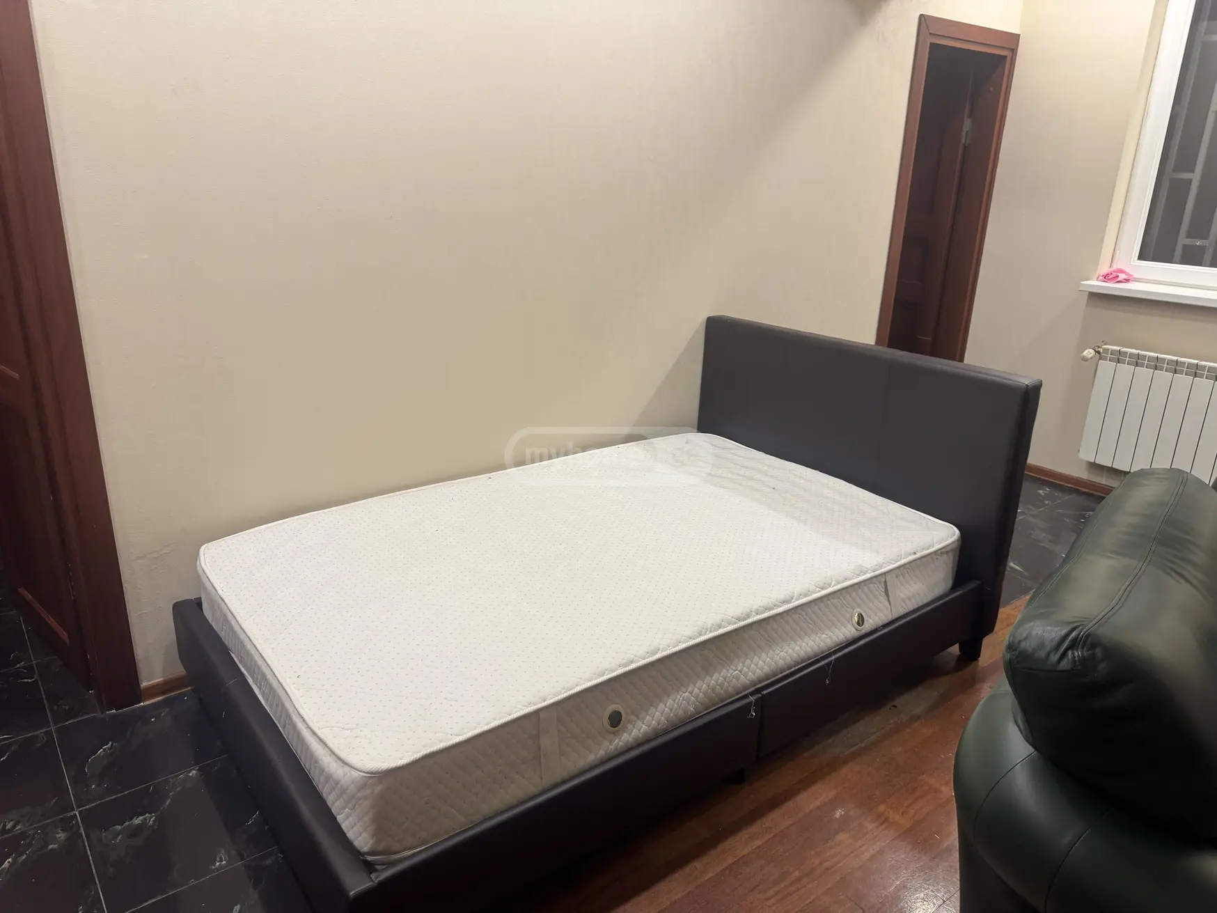For Rent 3 Room Apartment, 10 of 12
