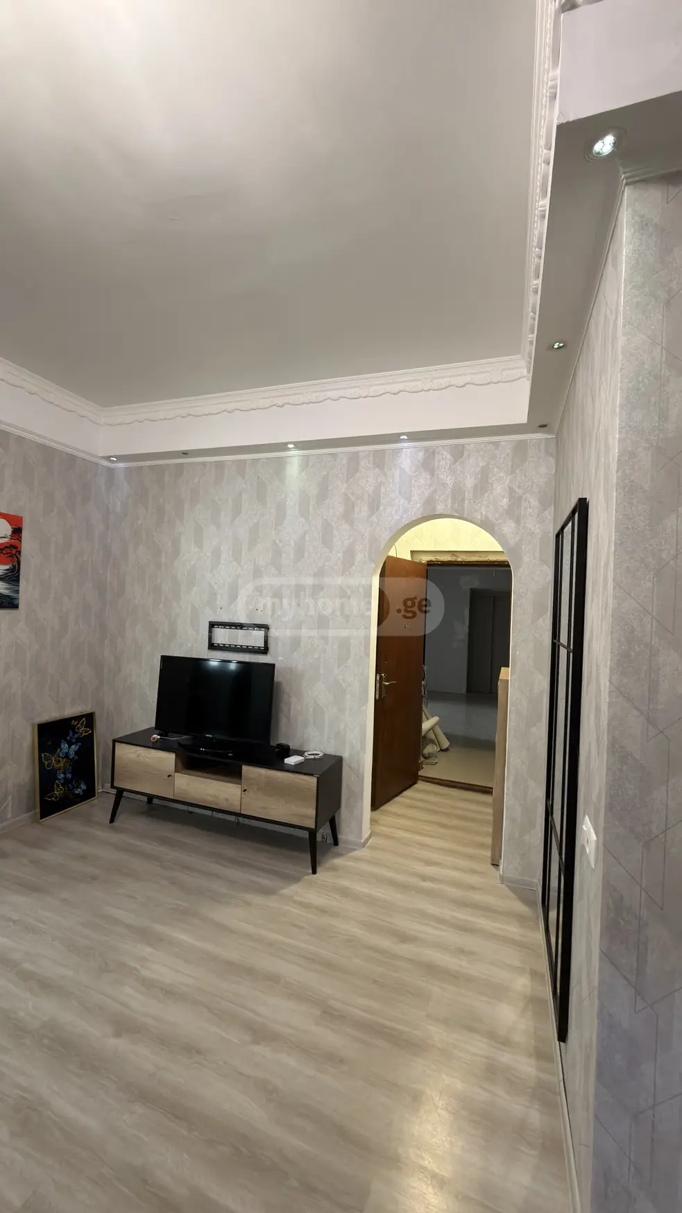 For Sale 5 Room Apartment Kutaisshi view 3