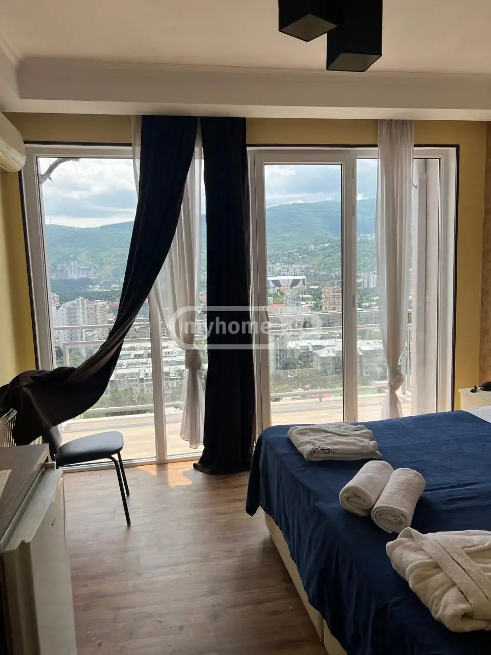 For Rent 10+ Room Sastumro Nutsubidzis Perdobze, 4 of 11