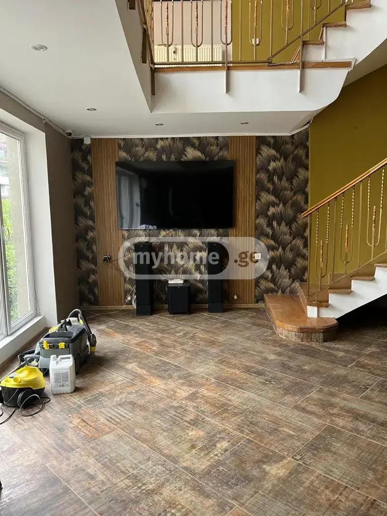 For Rent 10+ Room Sastumro Nutsubidzis Perdobze, 2 of 11