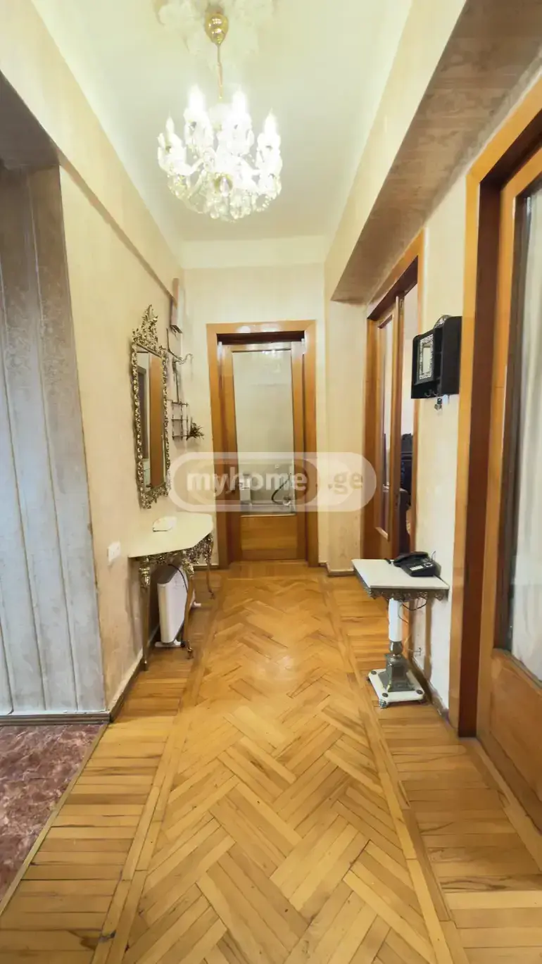 For Sale 3 Room Apartment Kutaisshi view 6