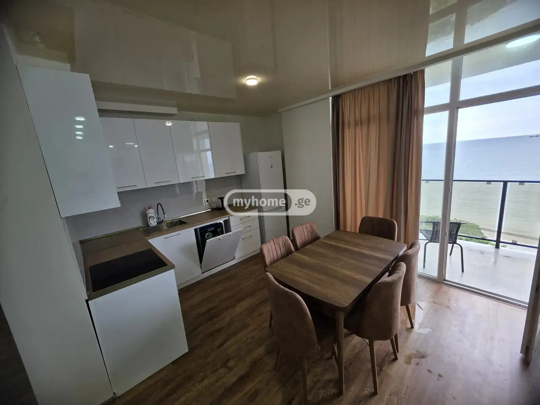 For Sale 3 Room Apartment view 3
