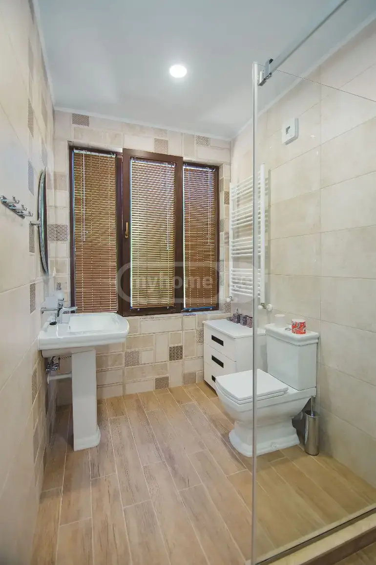 For Sale 10+ Room Private House In Batumi view 4