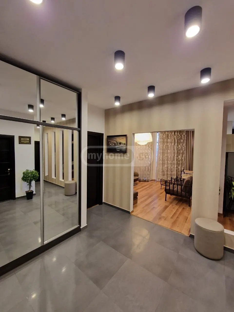 For Sale 4 Room Apartment view 13
