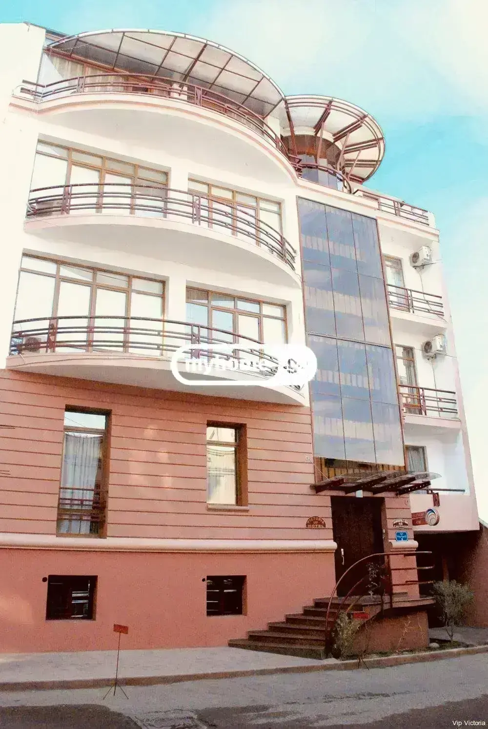 For Rent 10+ Room Sastumro In Vake, 2 of 12