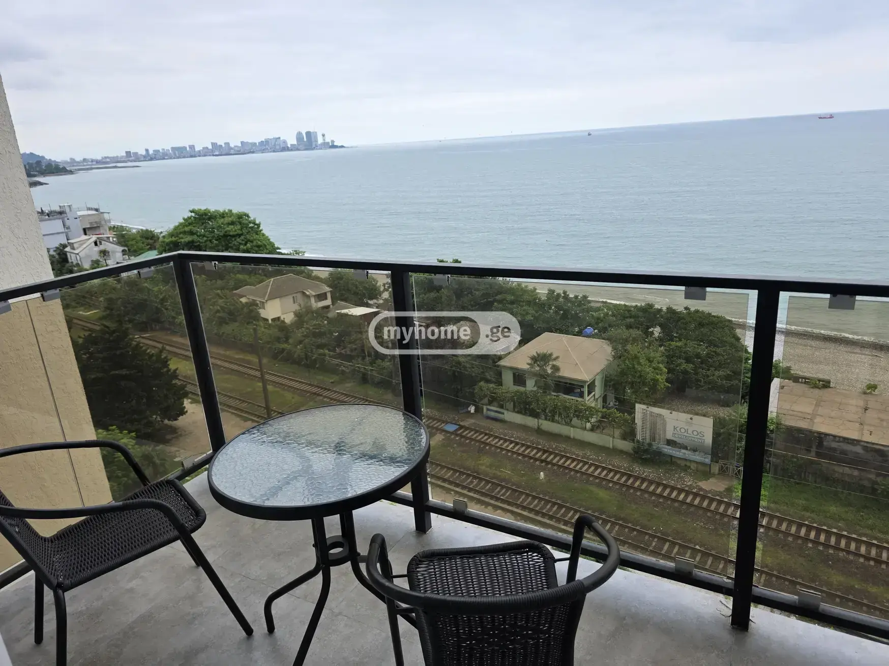For Sale 3 Room Apartment view 1