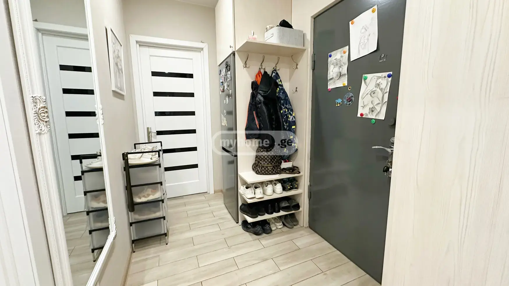 For Sale 4 Room Apartment view 6