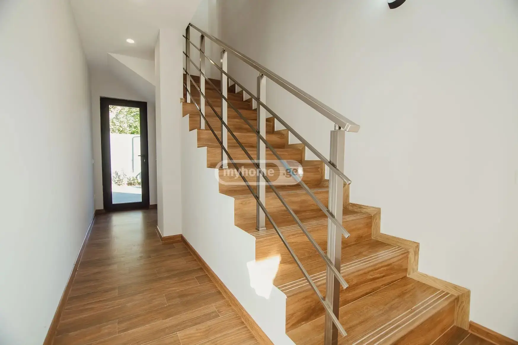 For Rent 4 Room Country House view 8