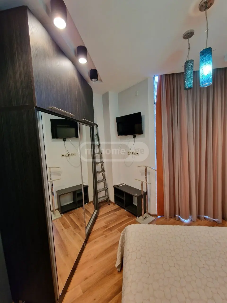 For Sale 4 Room Apartment view 12