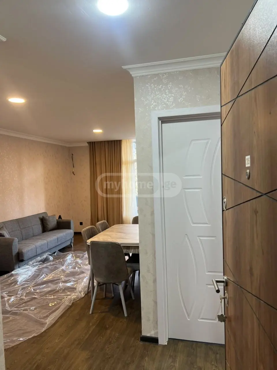 For Rent 2 Room Apartment view 1