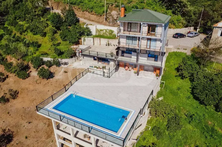 For Sale 10+ Room Private House In Batumi view 2