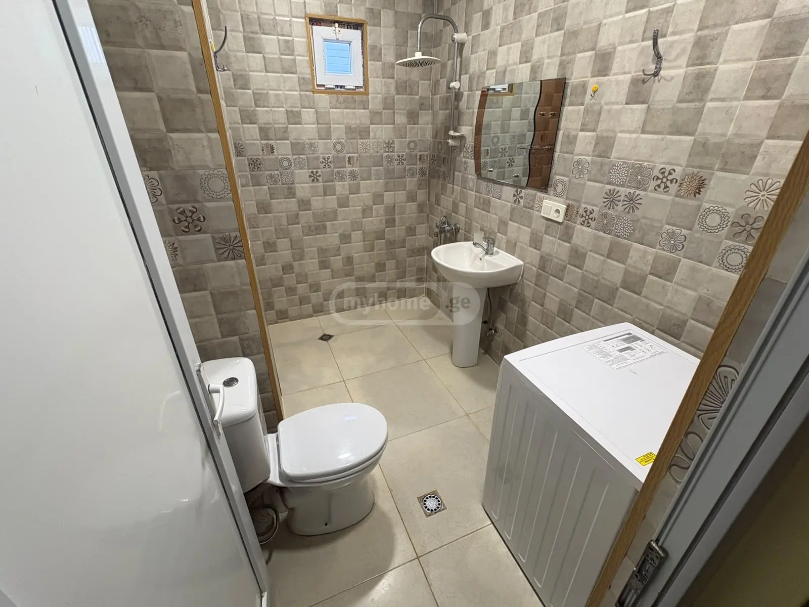 Daily Rent 10+ Room Sastumro Kobuletshi view 3