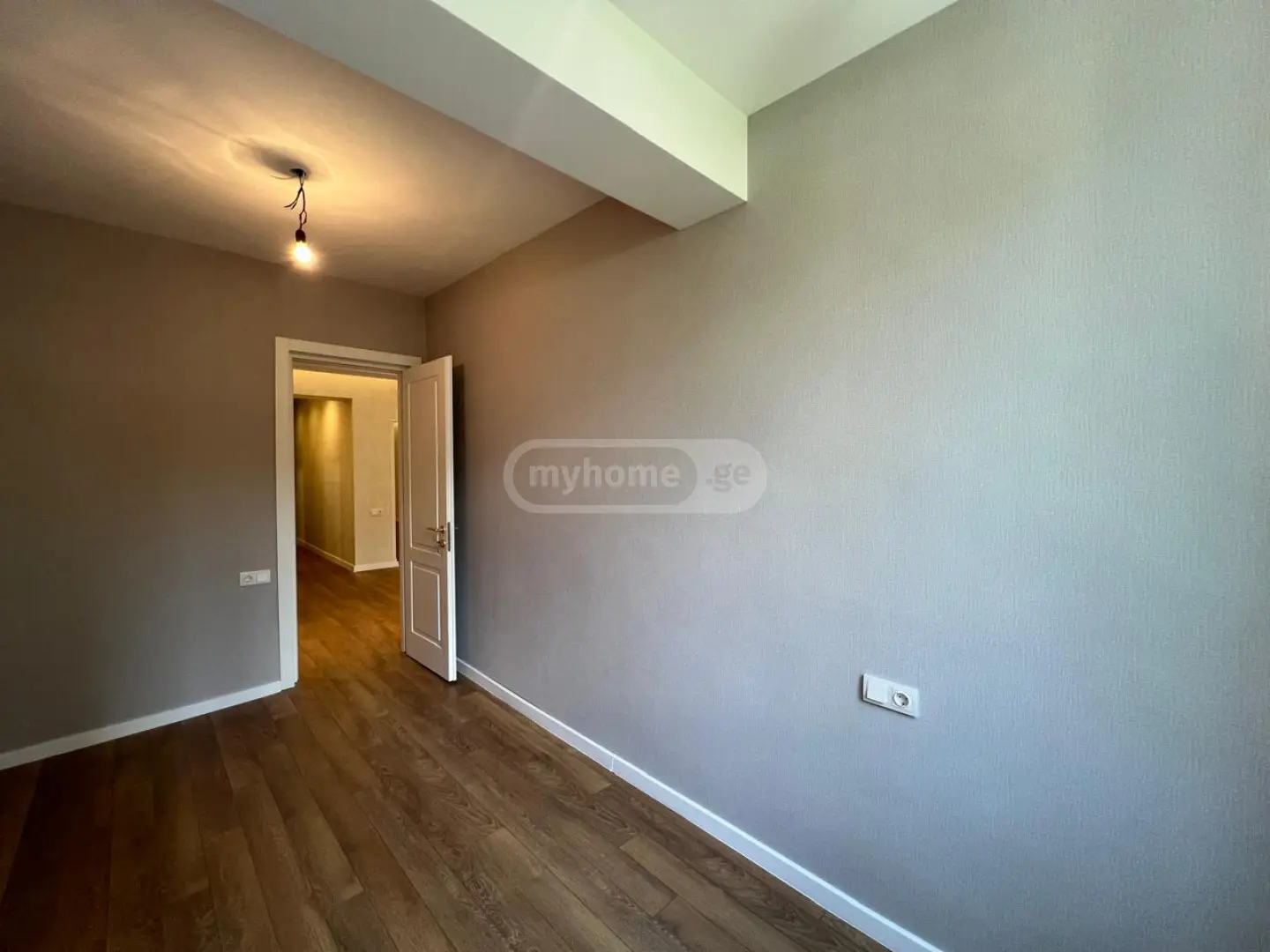 For Sale 3 Room Apartment Shindisshi view 5