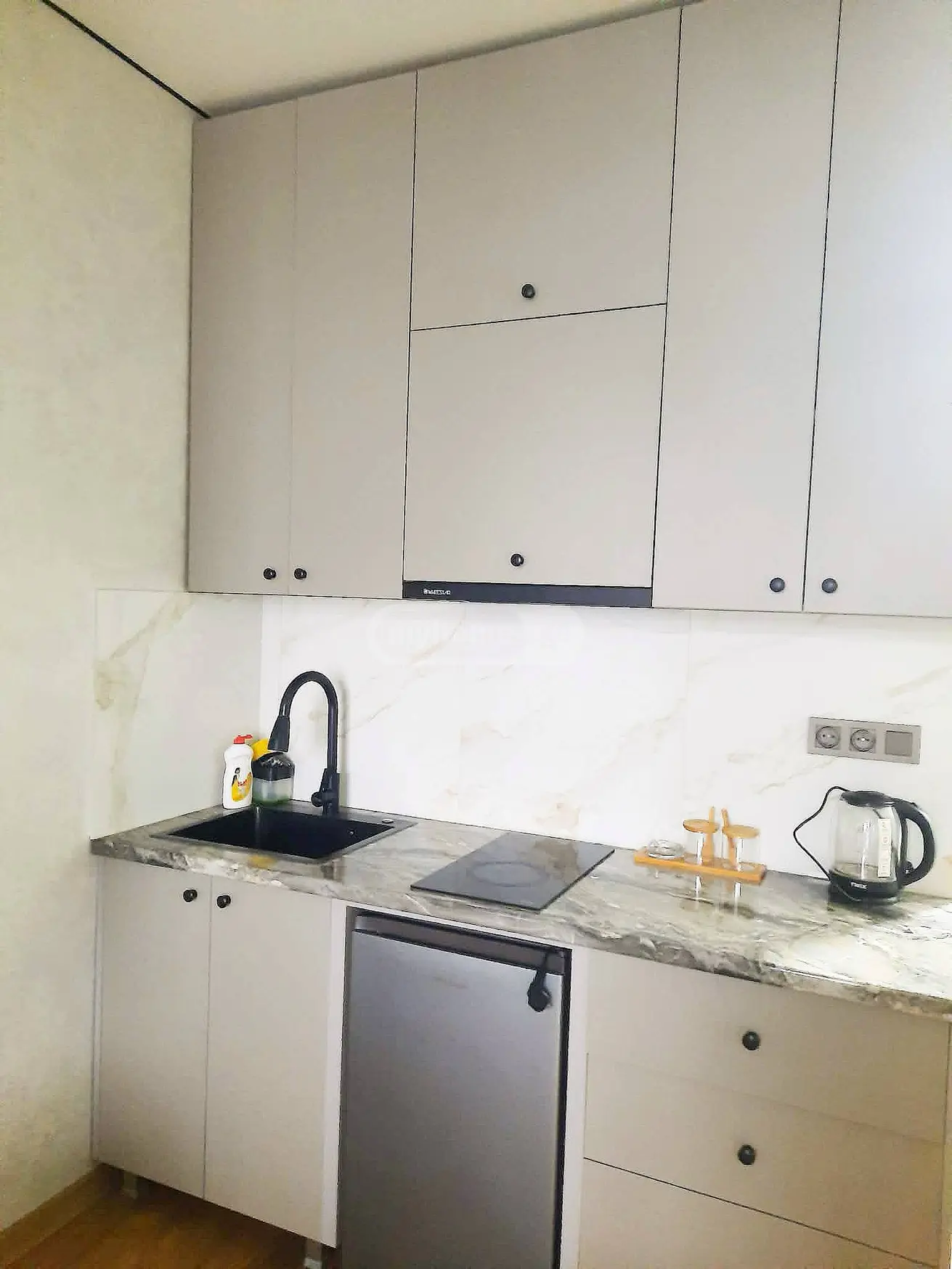 For Rent 1 Room Apartment view 3