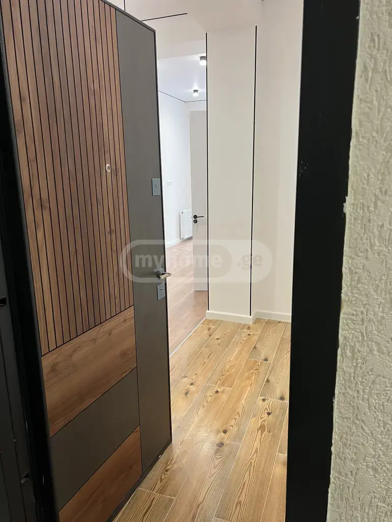 For Sale 2 Room Apartment Tabakhmelashi view 3