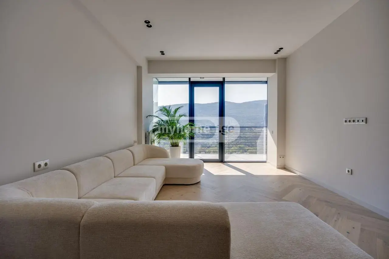 4 Room Flat For Sale view 32