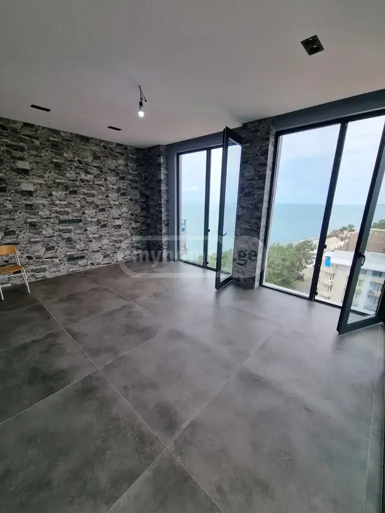 For Sale 3 Room Apartment Kobuletshi view 1