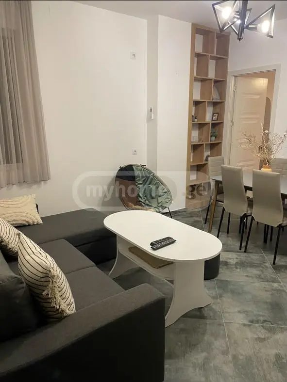For Rent 2 Room Apartment view 1