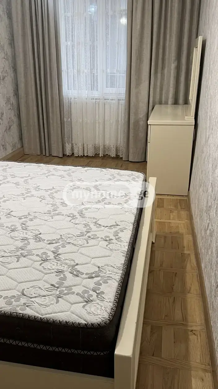 Аренда 5-комната Квартира в Kutaisshi view 4