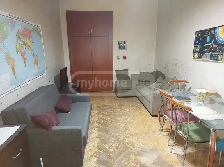 For Sale 3 Room Apartment Veraze view 2