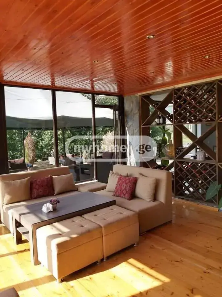 For Sale 10+ Room Sastumro Mestiashi view 2