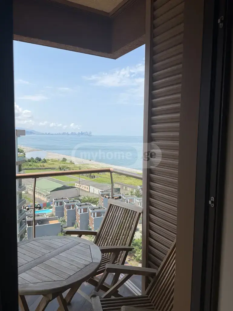 For Sale 1 Room Apartment Kobuletshi view 6