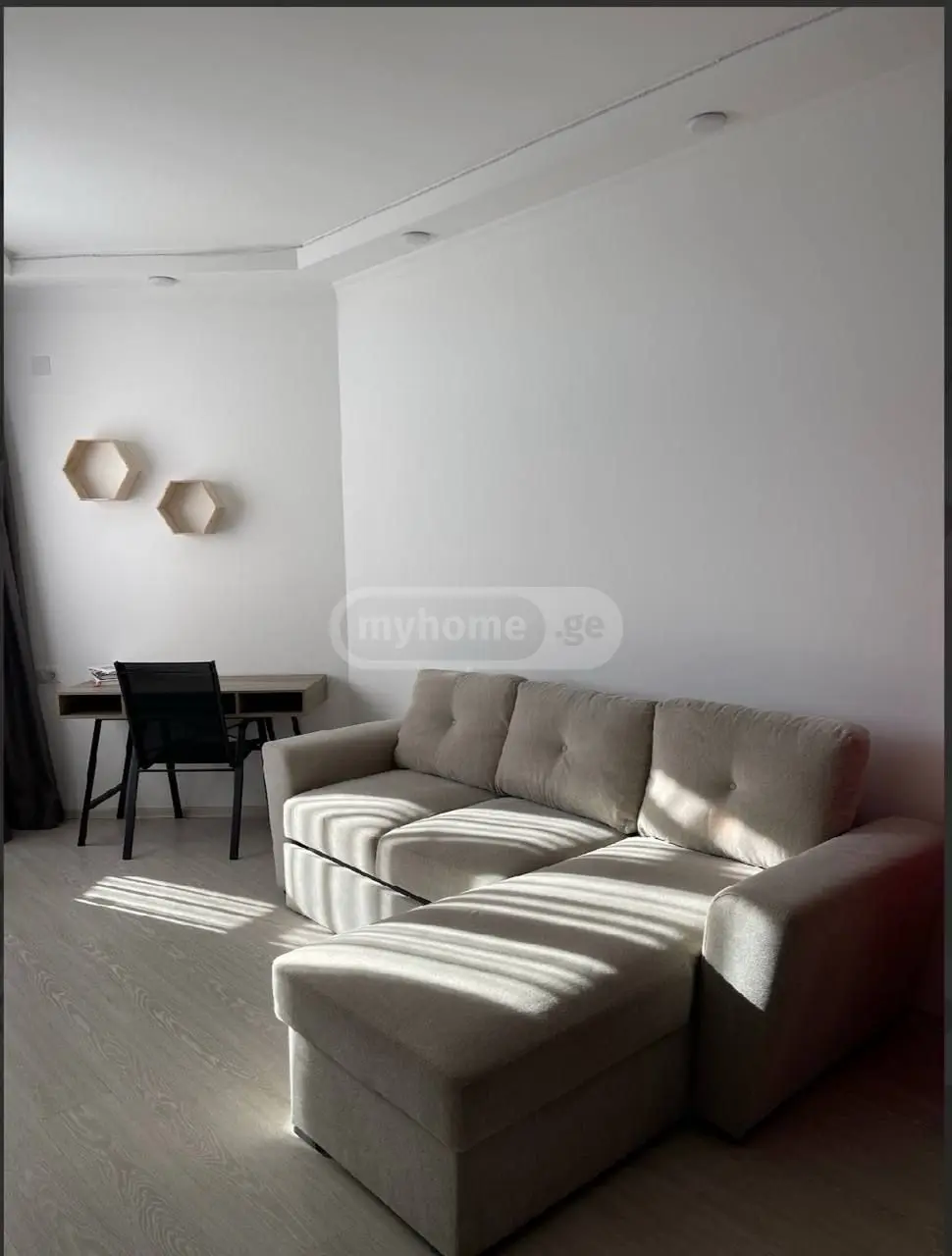 For Sale 1 Room Apartment view 3