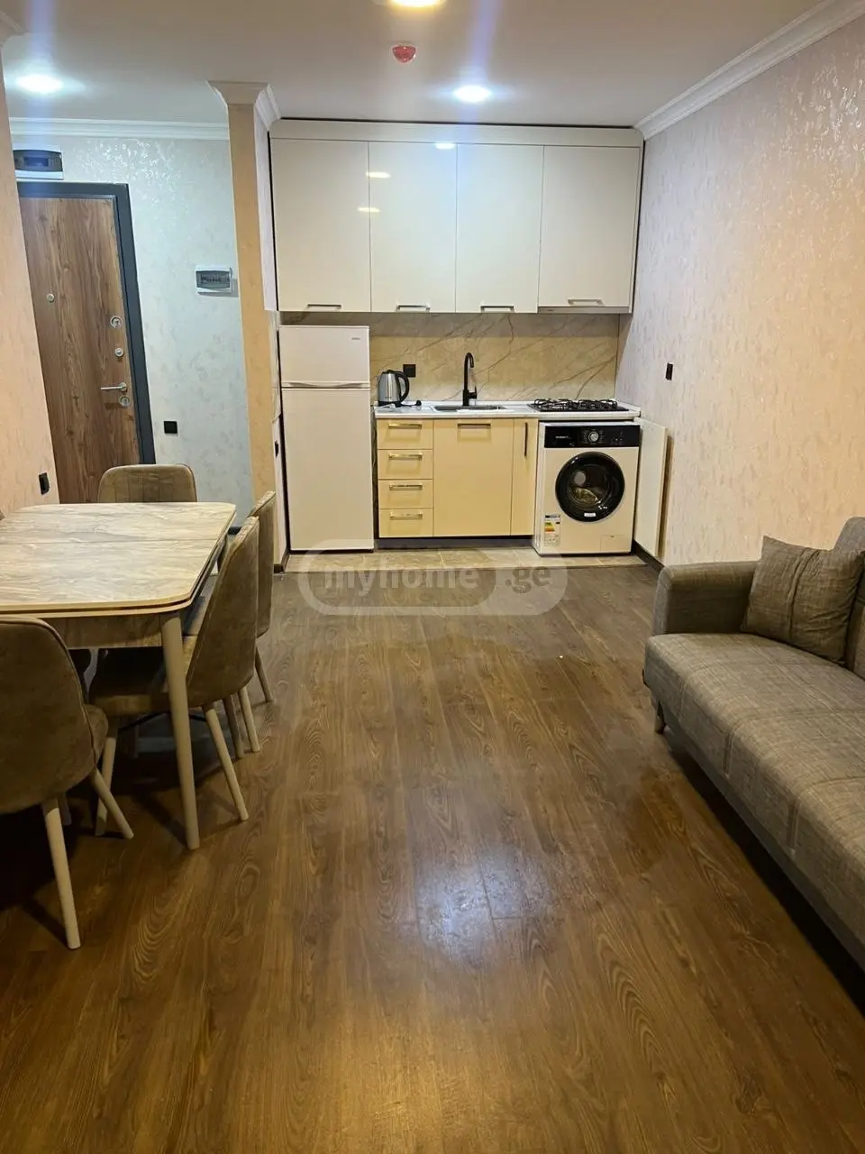 For Rent 2 Room Apartment view 4
