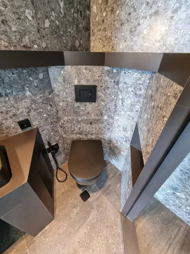 For Sale 3 Room Apartment Kobuletshi view 8