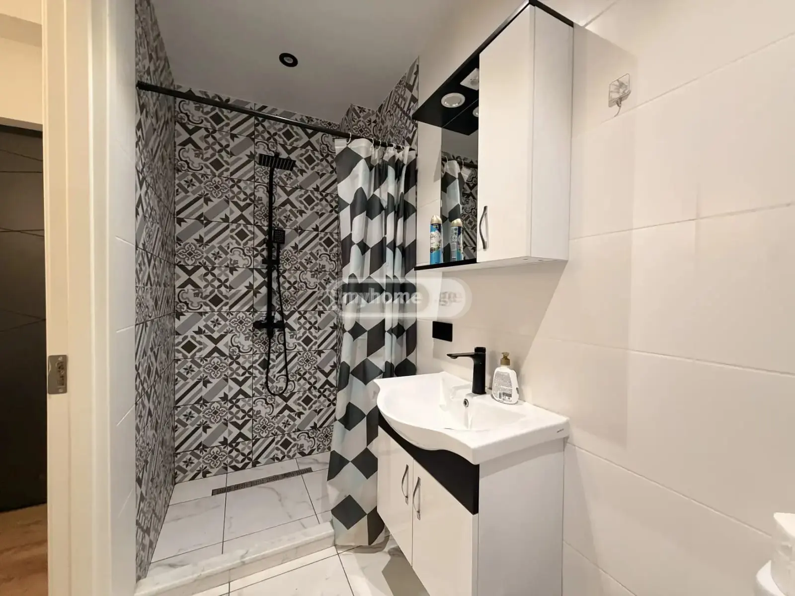 For Rent 3 Room Apartment Vashlijvarshi view 6