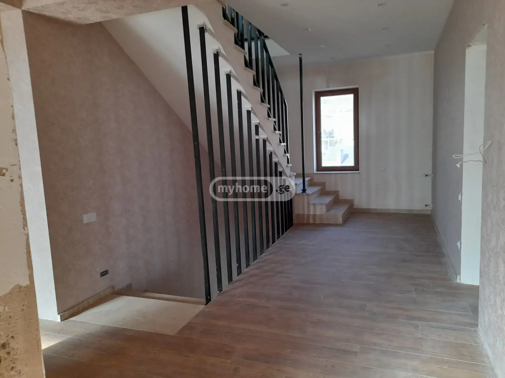 For Sale 10+ Room Private House Zemo Lisze view 3