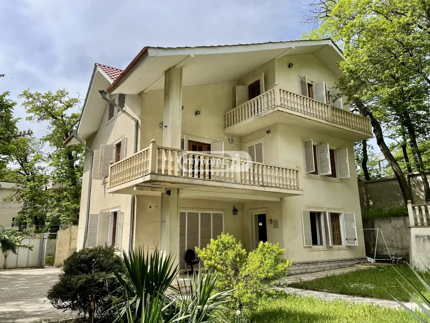 For Sale 7 Room Country House Kojorshi view 1