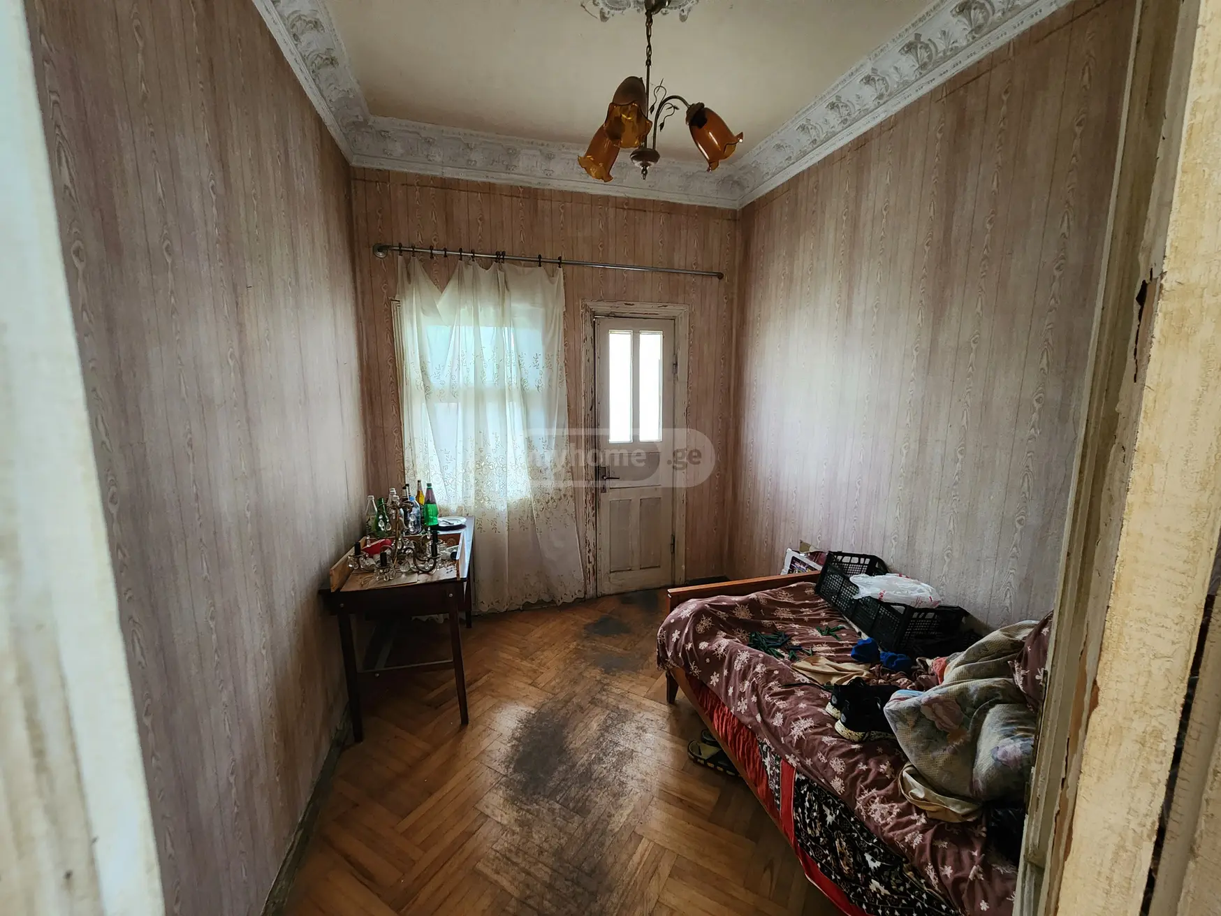 For Sale 8 Room Apartment Kutaisshi view 5
