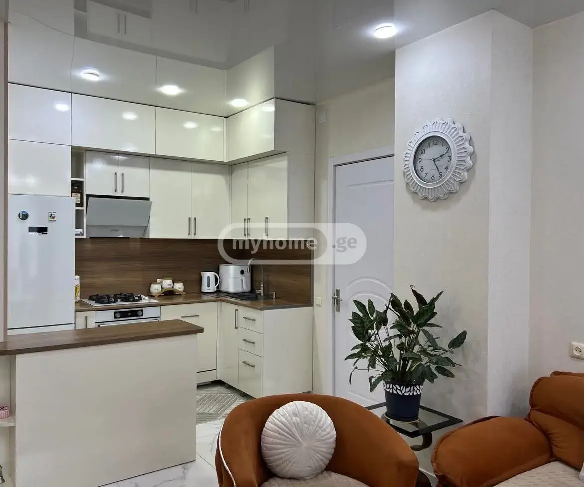 For Sale 3 Room Apartment view 4