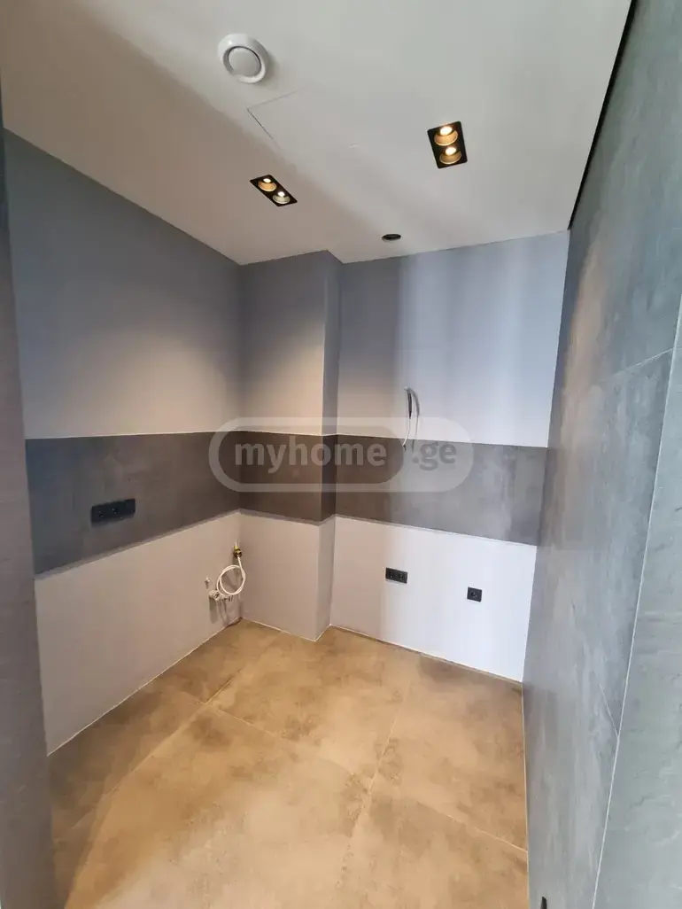 For Sale 3 Room Apartment Kobuletshi view 3