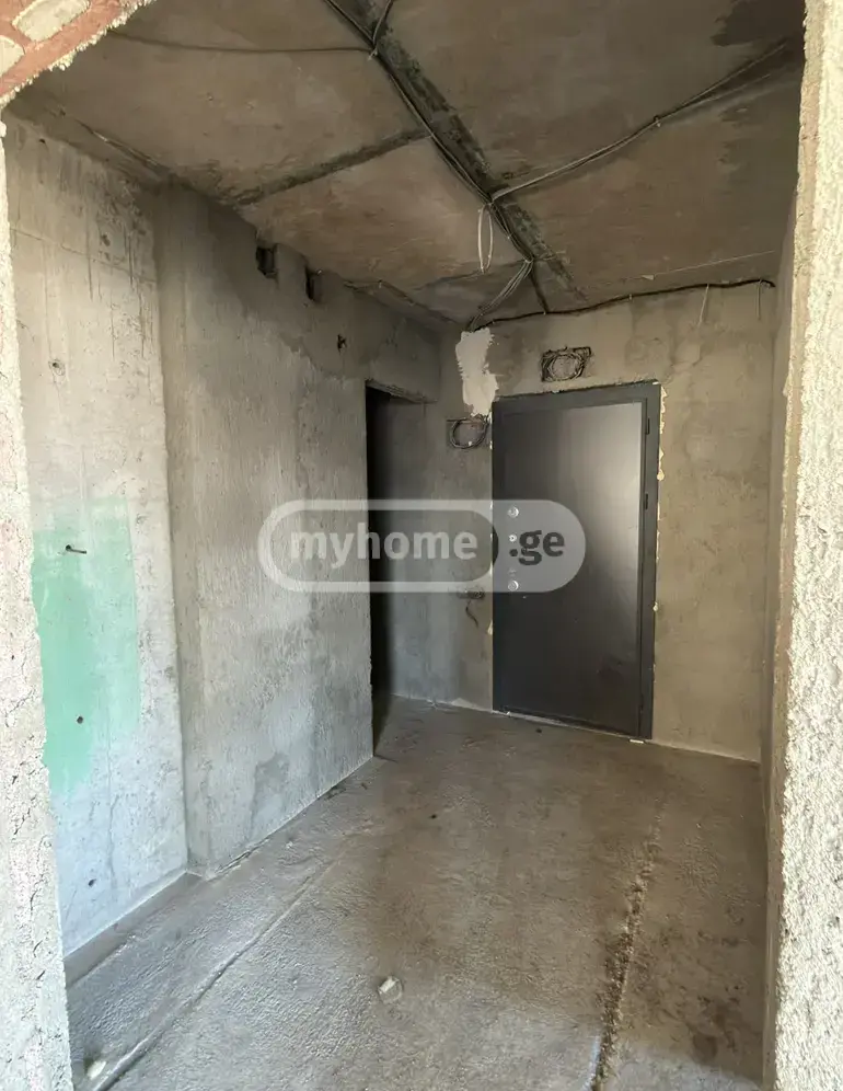 For Sale 3 Room Apartment Kobuletshi view 8