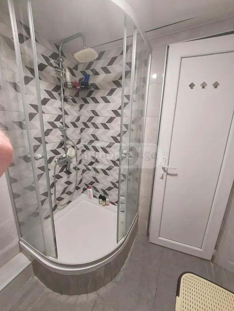 For Sale 3 Room Apartment Veraze view 10