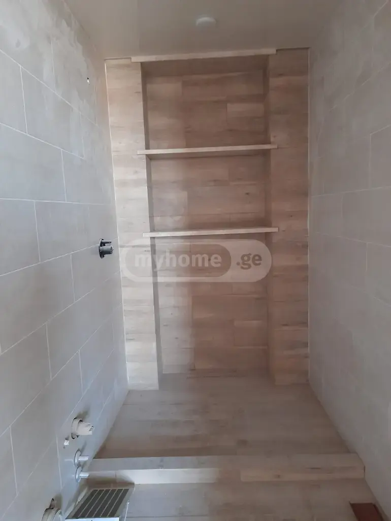 For Sale 10+ Room Private House Zemo Lisze view 9