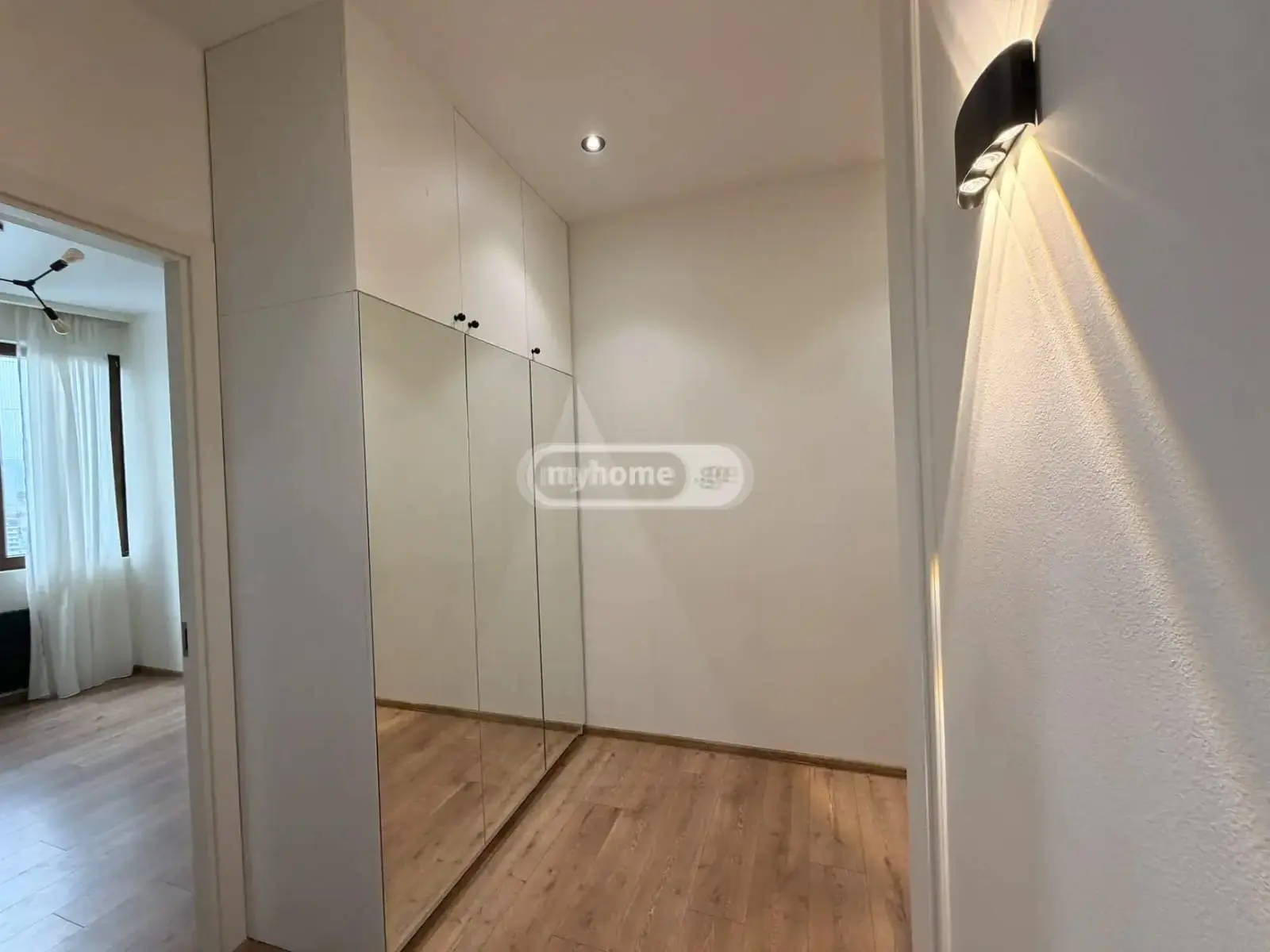 For Rent 3 Room Apartment Vashlijvarshi view 2